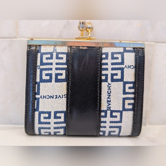 Givenchy Coin Pouch - Picture 2 of 7